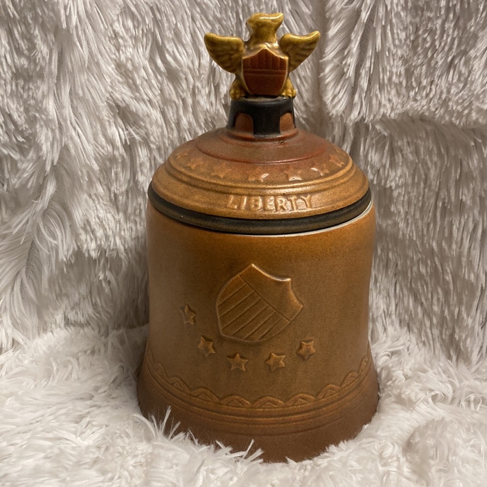 Vintage Liberty Antique Cookie Jar - Picture 8 of 8
